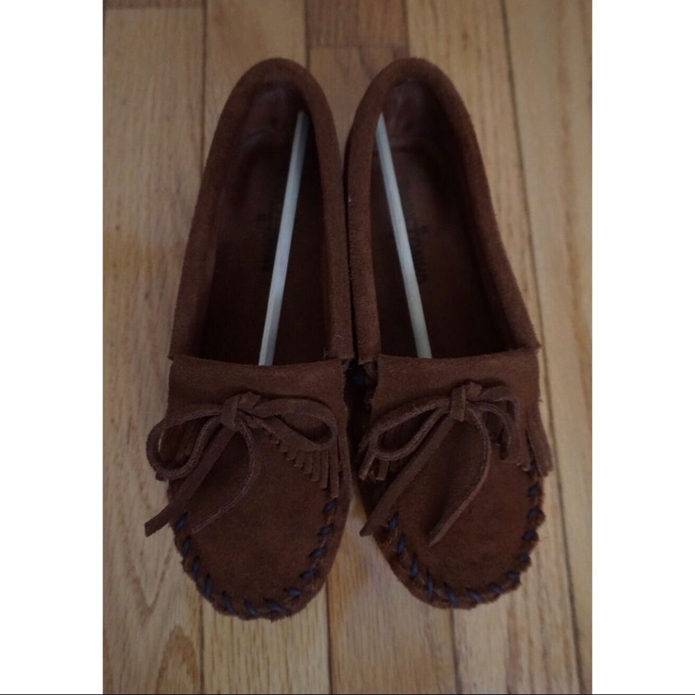 Minnetonka Kids Brown Moccasin Flats